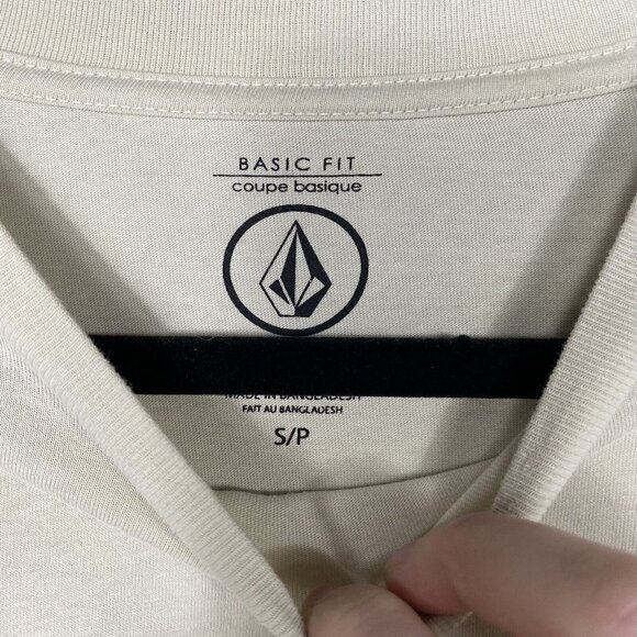 Volcom dooby short sleeve tee. “Embrace the Strange”. tan. Size small - Picture 6 of 9